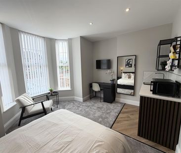 Whetstone Lane, Birkenhead - Photo 4
