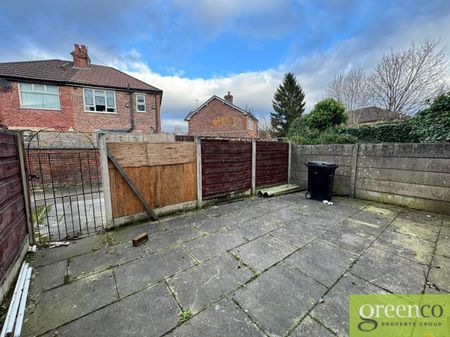 Davyhulme Road East, Manchester, M32 - Photo 2