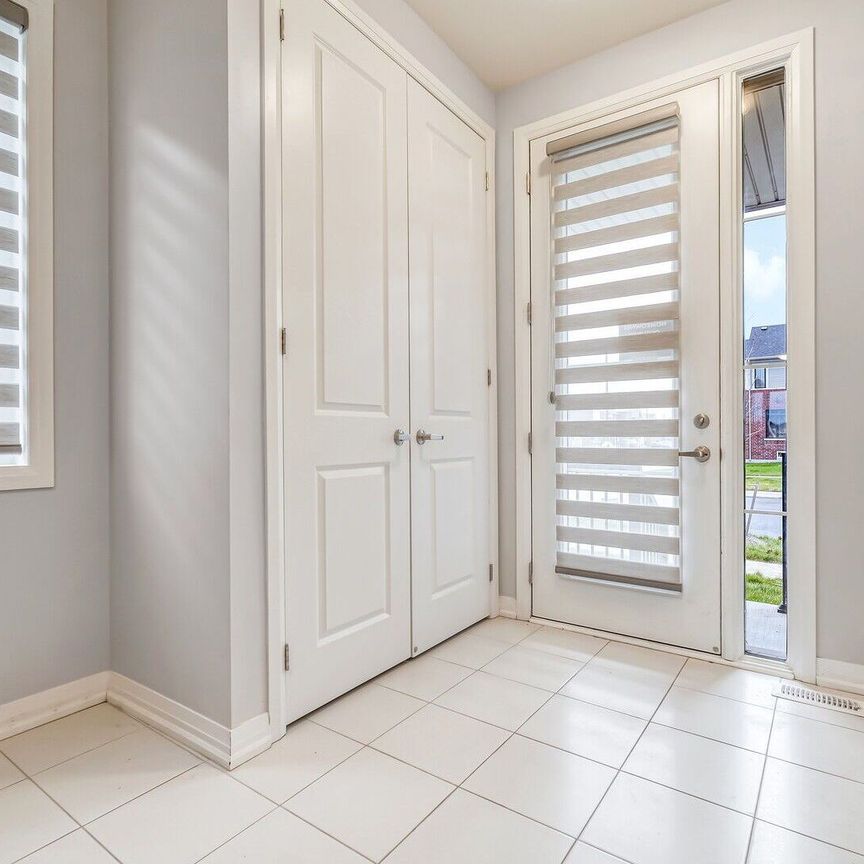 For Lease - 320 BISMARK Drive, Cambridge, Ontario - Photo 1