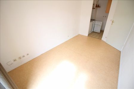 Location Appartement 2 pièces 27m² - Photo 5