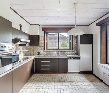 Bungalow te huur in Sleidinge voor € 1.095 met 4 slaapkamers - Photo 3