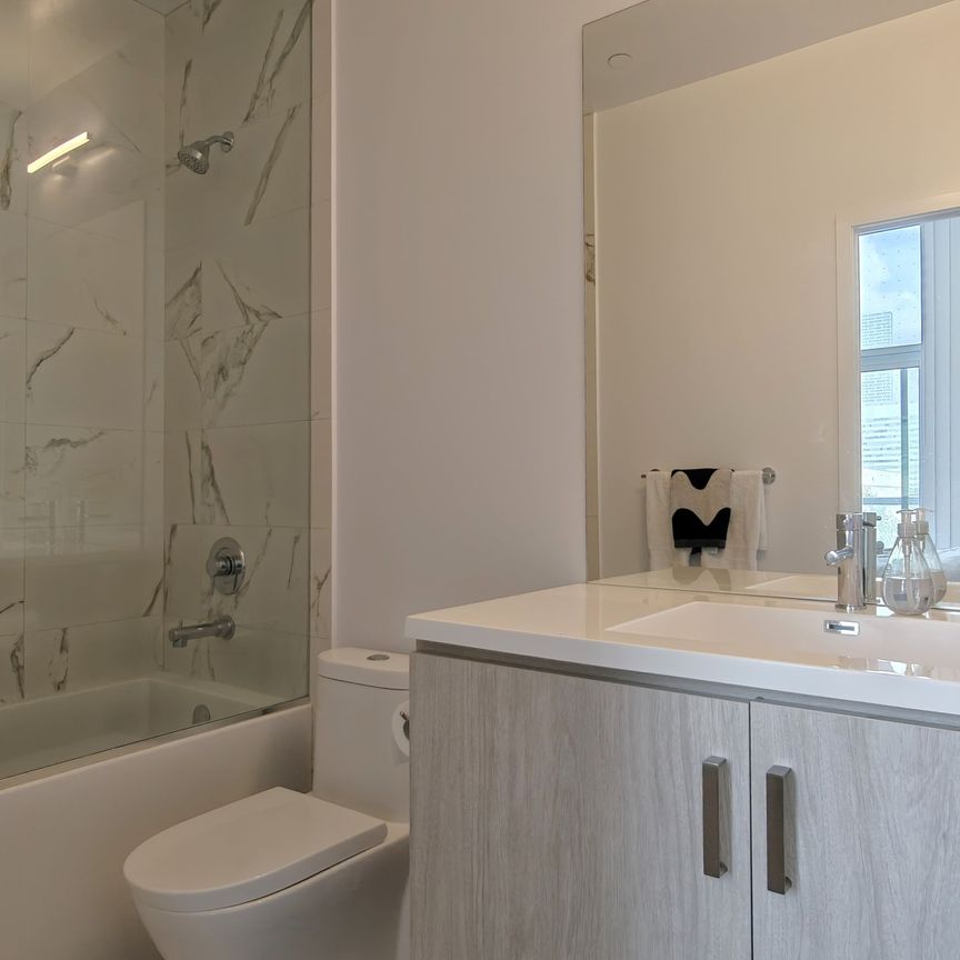 For Lease - 10 Honeycrisp Crescent Unit# 209, Vaughan, Ontario - Photo 1