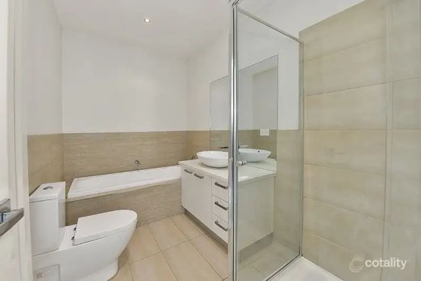 “Private and secure !” - Photo 1