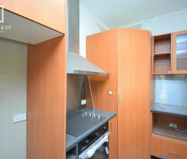 CENTRAL POSITION - COMFORTABLE AND COSY - Photo 2