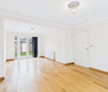 Hazell Way, Stoke Poges, Buckinghamshire,SL2 - Photo 2