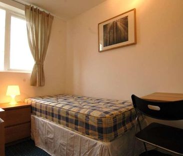 Old Bell Gate Place, London, E14 - Photo 3