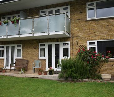 Flat to rent on - Photo 4