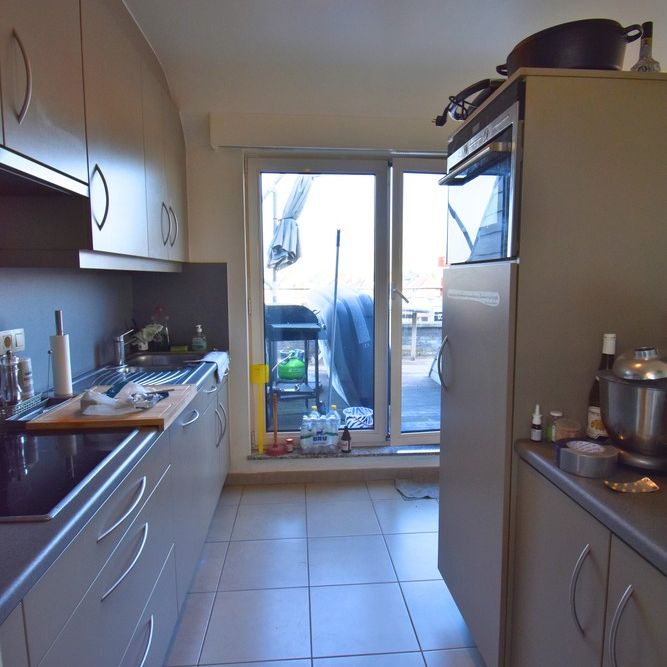 Dakappartement met terras te huur - Photo 1