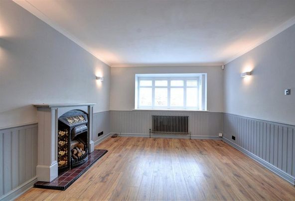 3 bedroom terraced house to rent - Photo 1