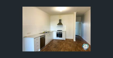 Lifestyle Living in the Heart of Munno Para! 🌿 - Photo 4