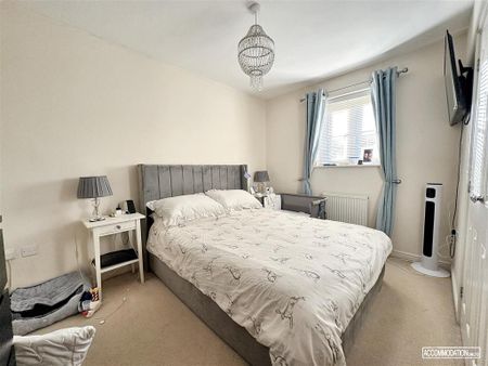 3 bedroom detached house to rent - Photo 4