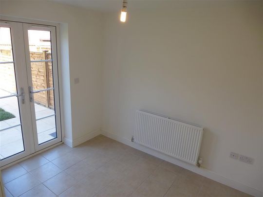 Savile Road - Photo 1