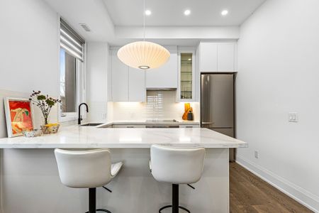 For Lease - Unit 1 - 18 Greenbriar Road, Toronto, Ontario - Photo 3