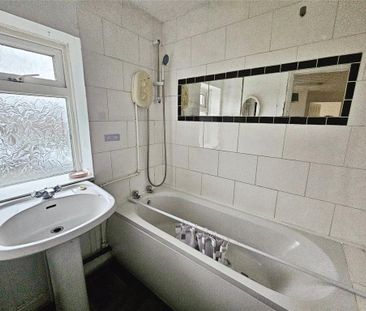 3 bedroom semi-detached house to rent - Photo 6