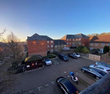 Shillingford Close, Mill Hill, NW7 - Photo 1