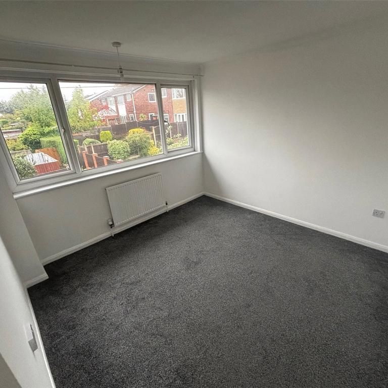 3 bedroom end of terrace house to rent - Photo 1