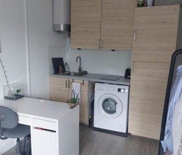 Location Appartement 1 pièce 18m² LYON 7ème - Photo 1