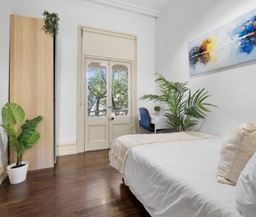 Chippendale - Photo 3