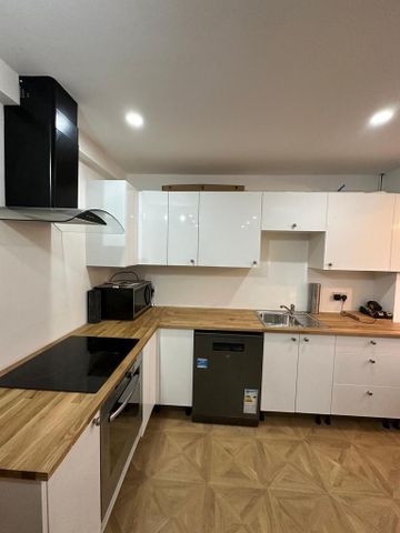 1 bedroom in a house share to rent - Photo 4