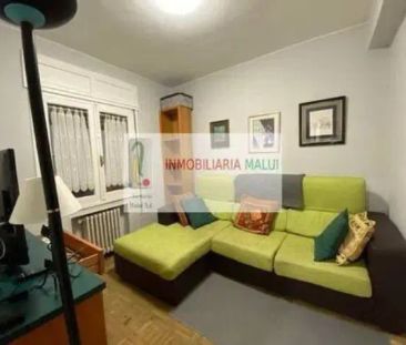 Piso en alquiler en Centro - Foto 1