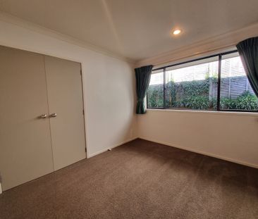 Cul-De-Sac Living - Beachlands - Photo 4