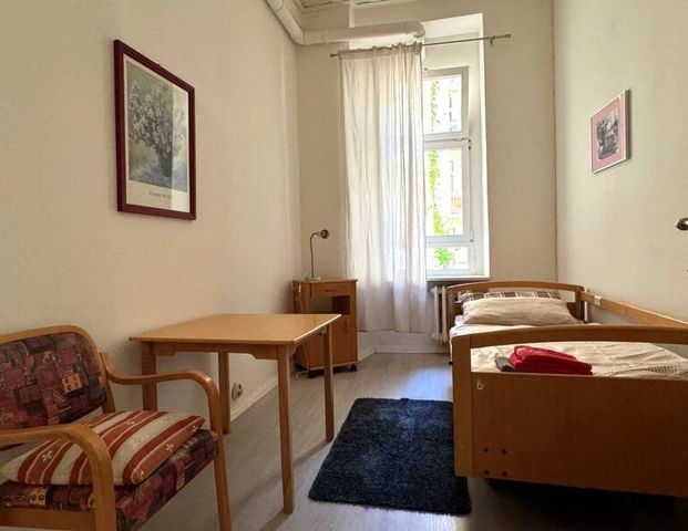 Möblierte 2-Zimmer-Wohnung, Nebenstraße des Kudamms!!! - Foto 1