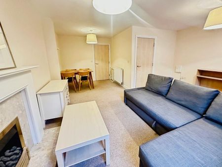 3 bedroom townhouse to rent - Photo 2