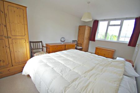 2 bedroom semi-detached house to rent - Photo 4