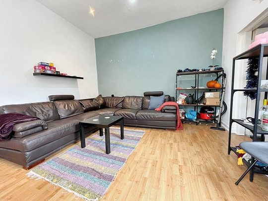 5 bedroom house to rent - Photo 1