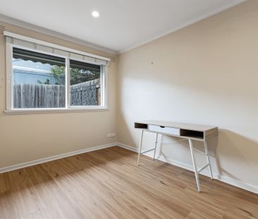 4/684 Whitehorse Road, Mont Albert - Photo 3