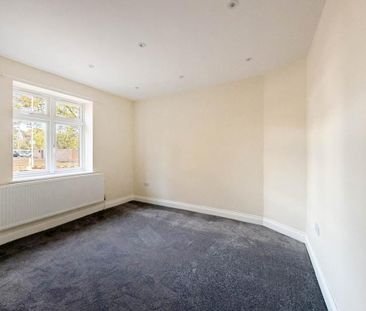 6 bedroom semi-detached house to rent - Photo 5