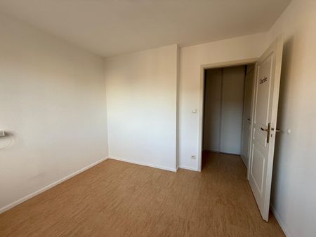 Location Appartement 2 pièces 43m² ST LOUIS 68300 - Photo 3