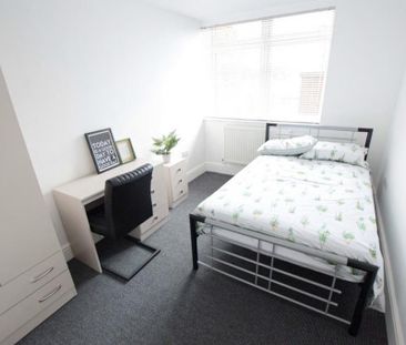 1 bedroom in a house share to rent - Photo 5