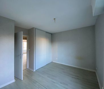 Location Appartement 3 pièces 72m² - Photo 3