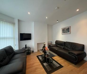 1 bedroom in a house share to rent - Photo 2