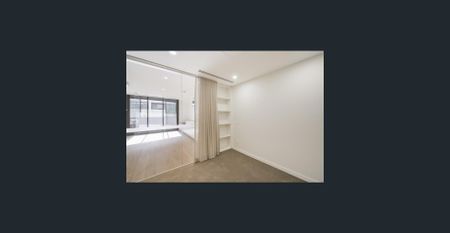 One bedroom in the heart of South Yarra - Photo 4