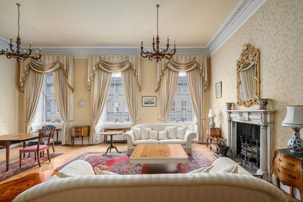 5 bedroom townhouse to rent - Photo 1