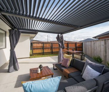 Great Living in Great Location - Photo 3