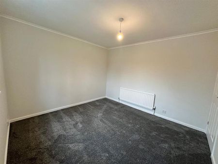 4 bedroom terraced house to rent - Photo 5