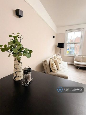 2 bedroom flat to rent - Photo 5
