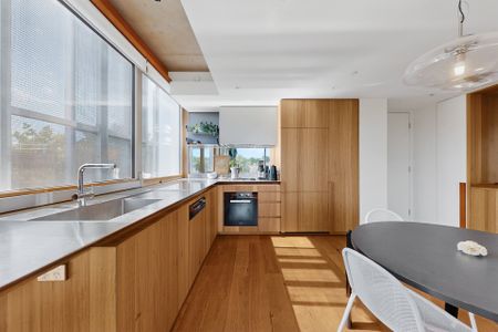 PREMIUM QUALITY APARTMENT - Photo 5