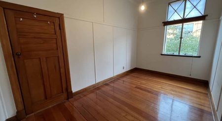 ONE BEDROOM, CITY CENTRE - Photo 2