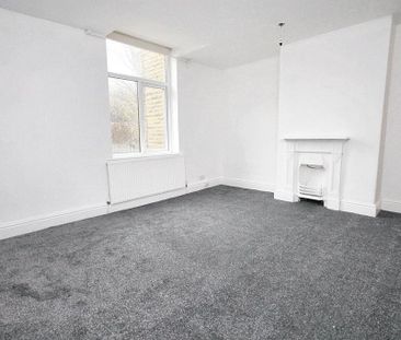 4 bedroom terraced house to rent - Photo 4