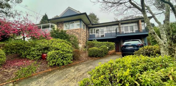 Beautifully Presented Home In South Wentworth Falls! - Photo 2