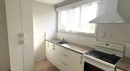 Te Atatu South, 2 Bedroom(Water and Lawn included) - Photo 3