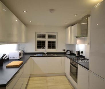Felpham Road, Felpham, West Sussex, PO22 7DF - Photo 4