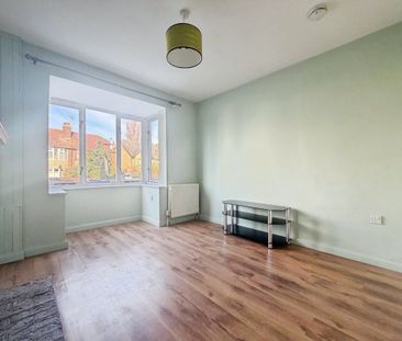 4 bedroom unspecified - Photo 1