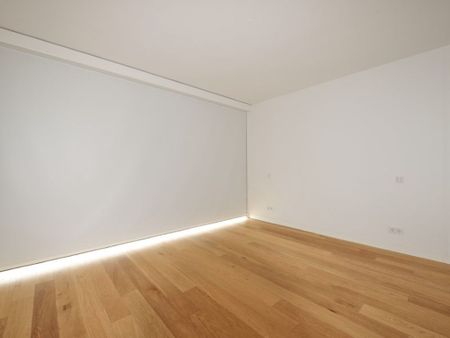 3 bedroom luxury Apartment for rent in Misericórdia, Portugal - Photo 4