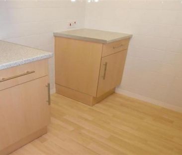 1 bedroom retirement property to rent - Photo 4