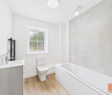 4 bedroom terraced house to rent - Photo 2
